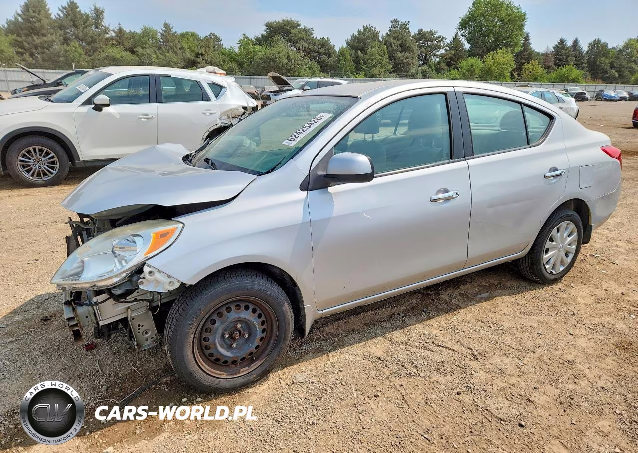 2012 Nissan Versa 1.6 S