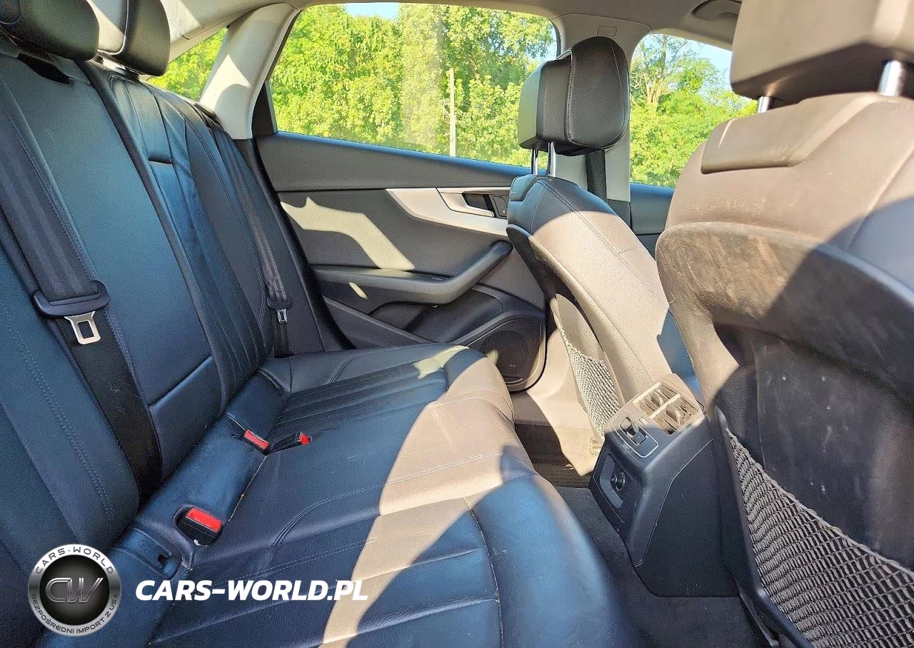 2017 Audi A4 Premium VIN:WAUANAF43HN005887 - 10