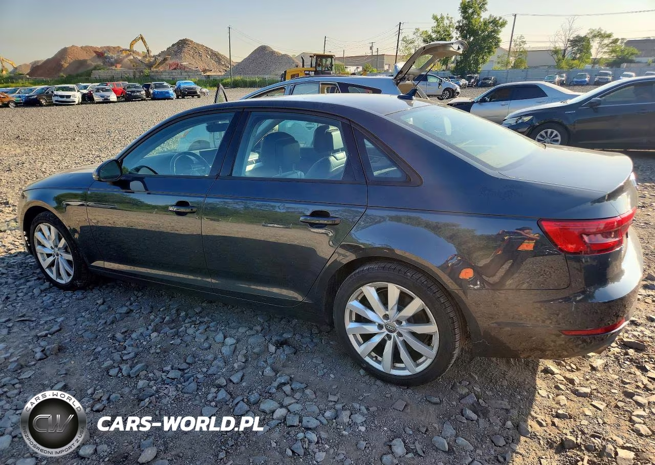 2017 Audi A4 Premium VIN:WAUANAF43HN005887 - 2