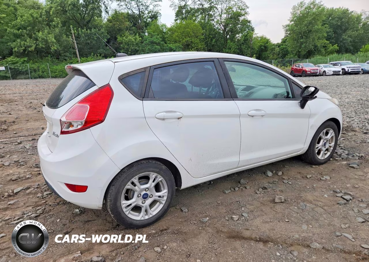 2015 Ford Fiesta Se VIN:3FADP4EJ9FM204684 - 3