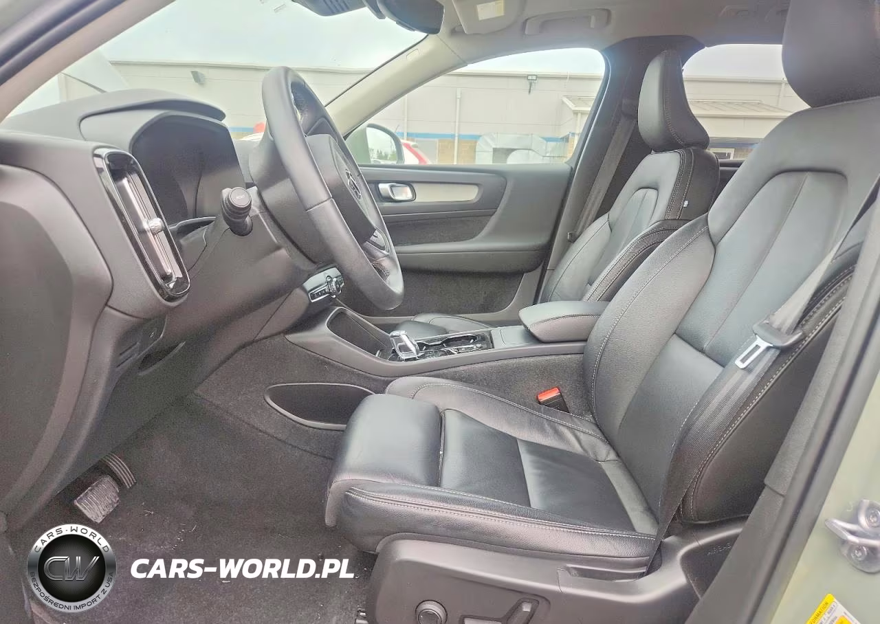 2023 Volvo Xc40 Plus VIN:YV4L12UNXP2070869 - 7
