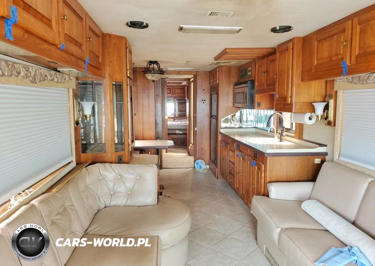 1994 Roadmaster Rail Executive Signature VIN:1RF120610R1011028 - 6