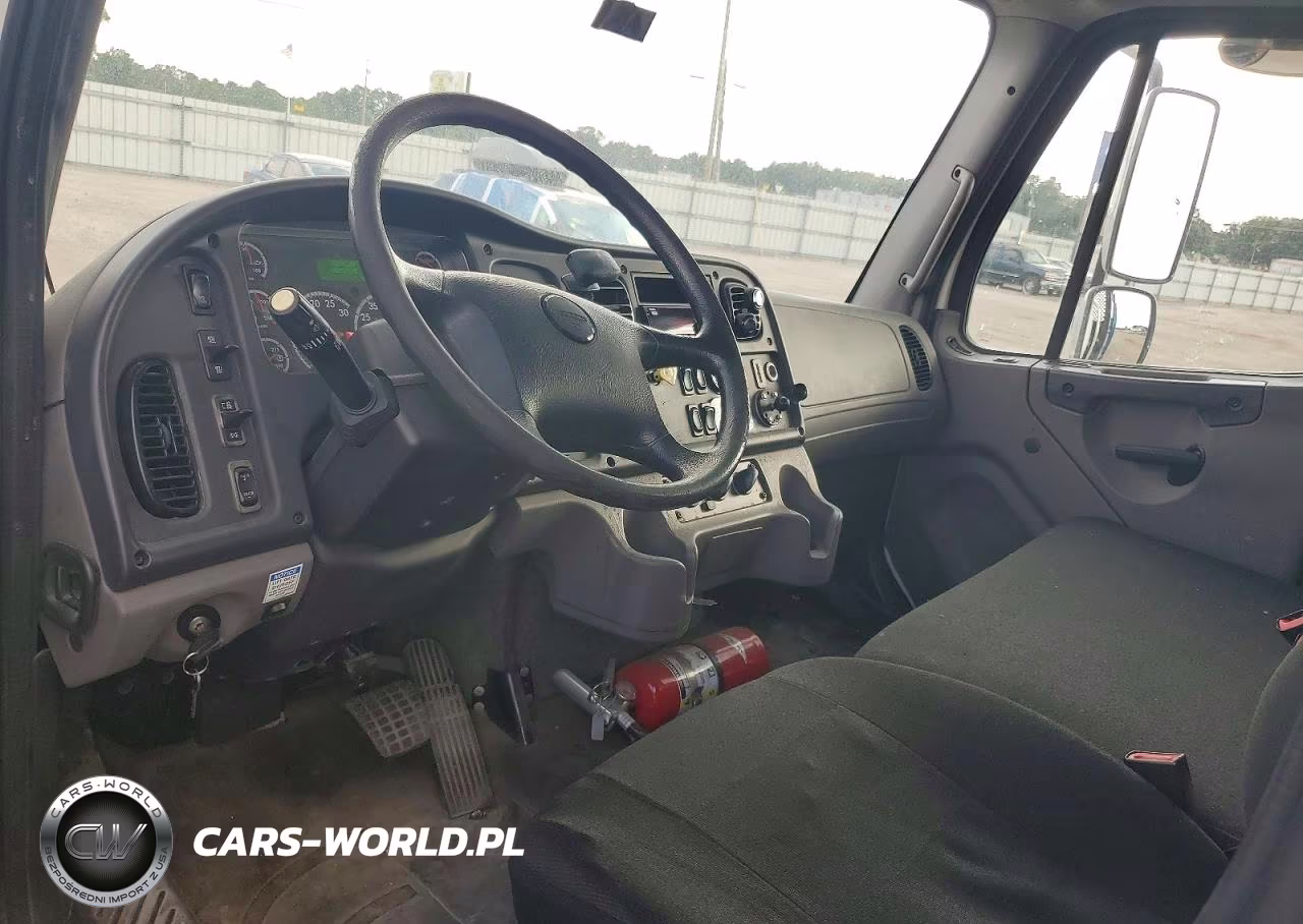 2018 Freightliner M2 106 Medium Duty VIN:1FVACWFA0JHJU2550 - 8