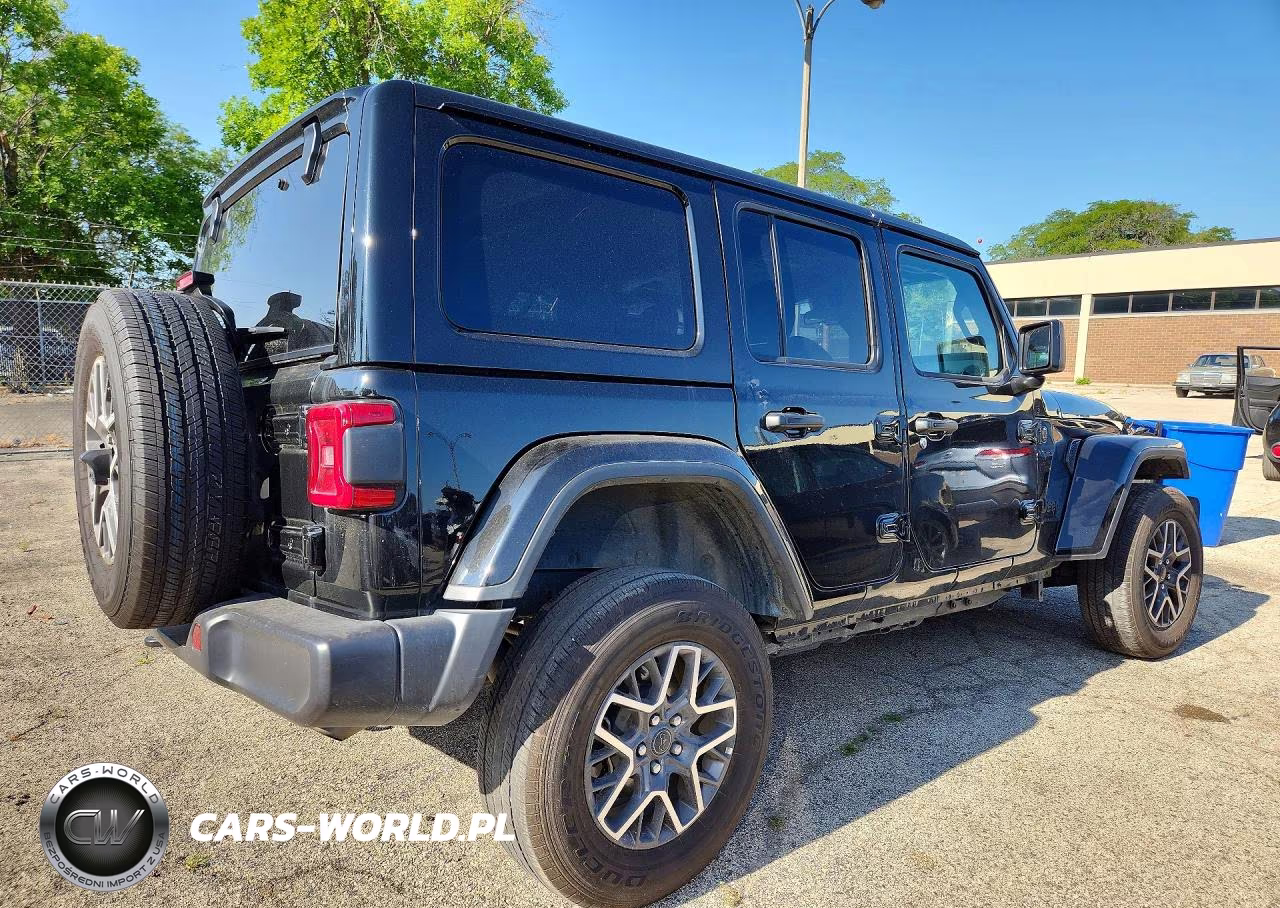 2025 Jeep Wrangler Sahara VIN:1C4PJXEN5SW644182 - 3