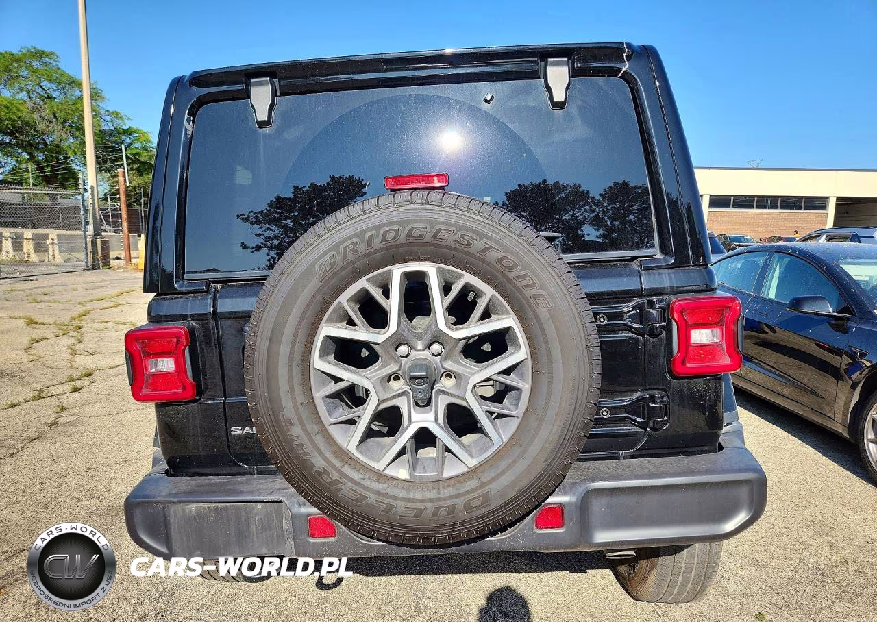 2025 Jeep Wrangler Sahara VIN:1C4PJXEN5SW644182 - 6