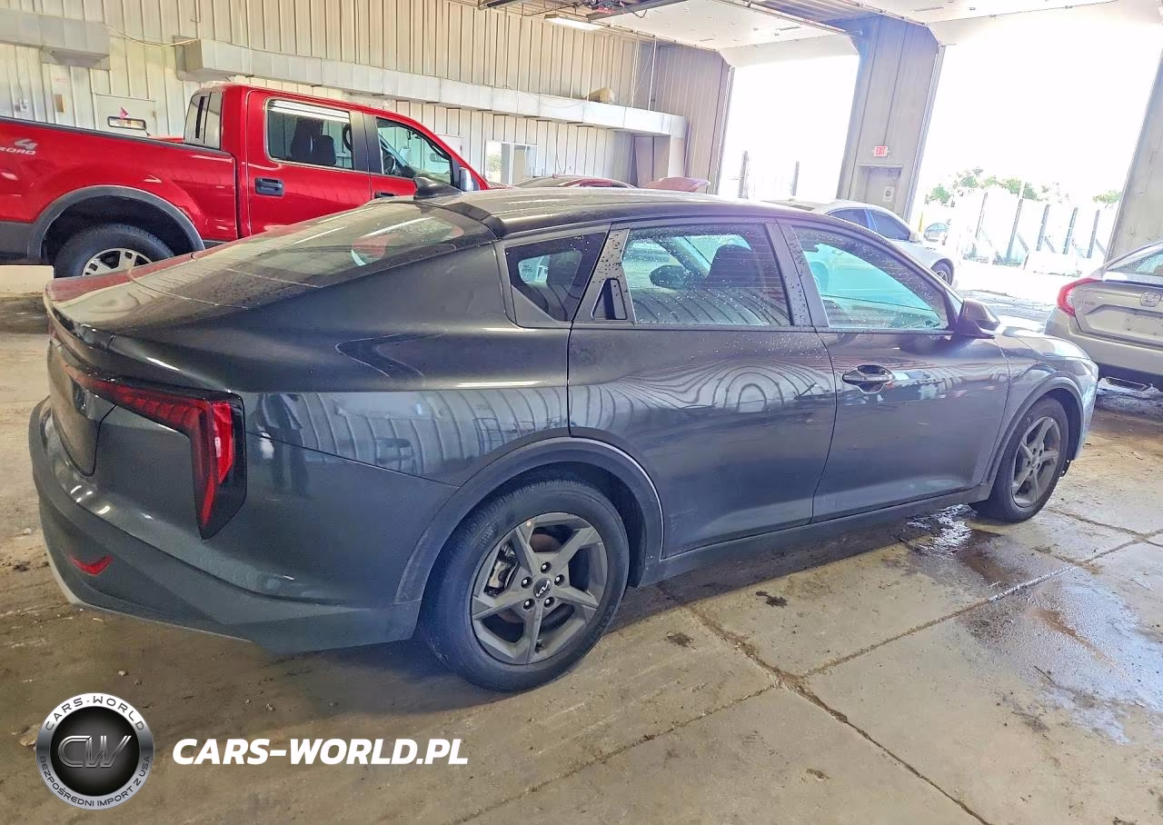 2026 Kia K4 Lxs VIN:3KPFT4DE5TE285028 - 3