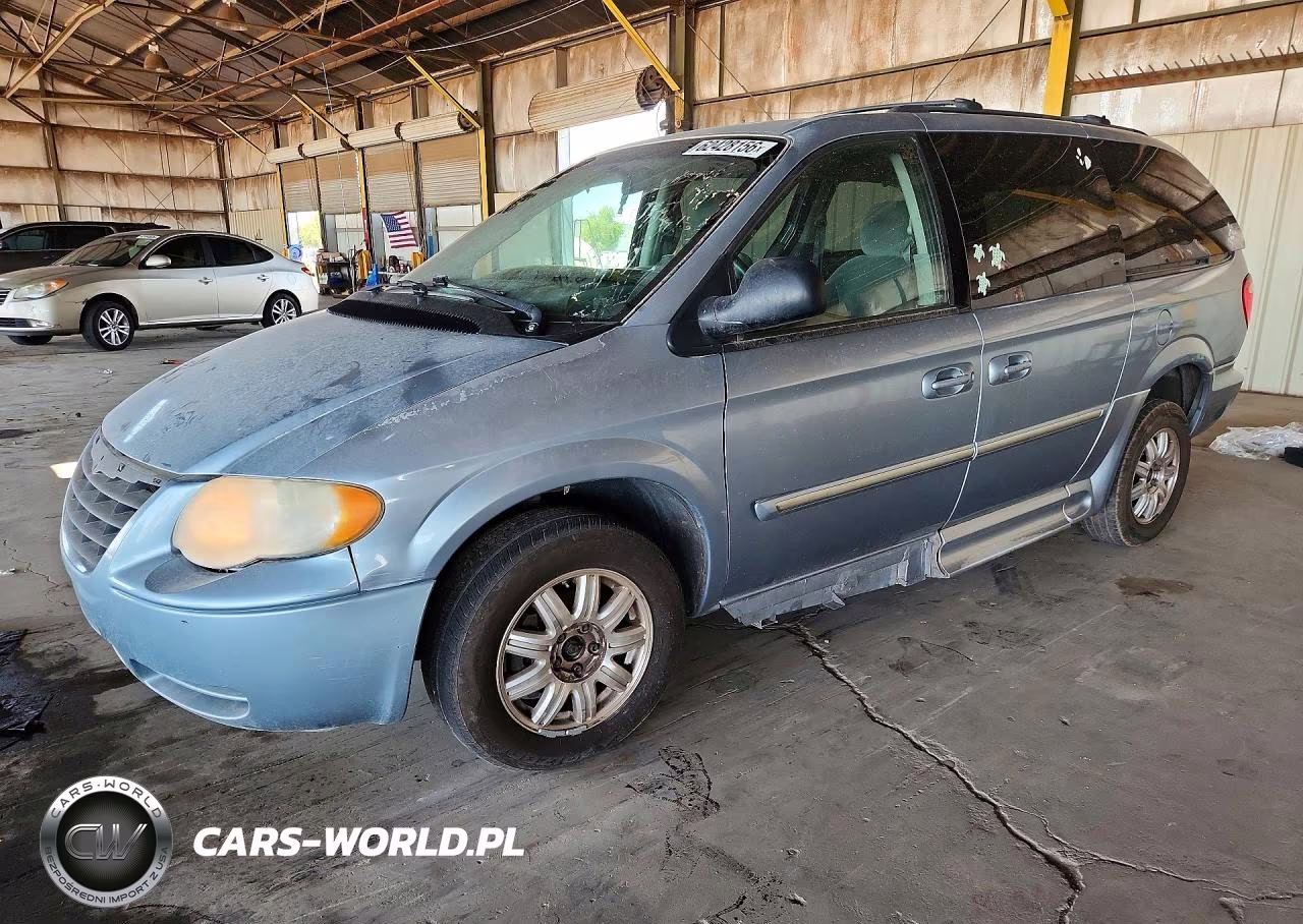 2006 Chrysler Town & Country Touring