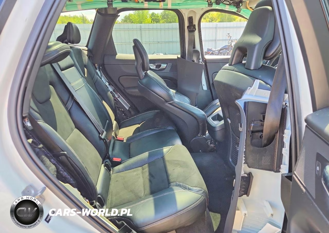 2018 Volvo Xc60 T6 R-Design VIN:YV4A22RM0J1008589 - 11