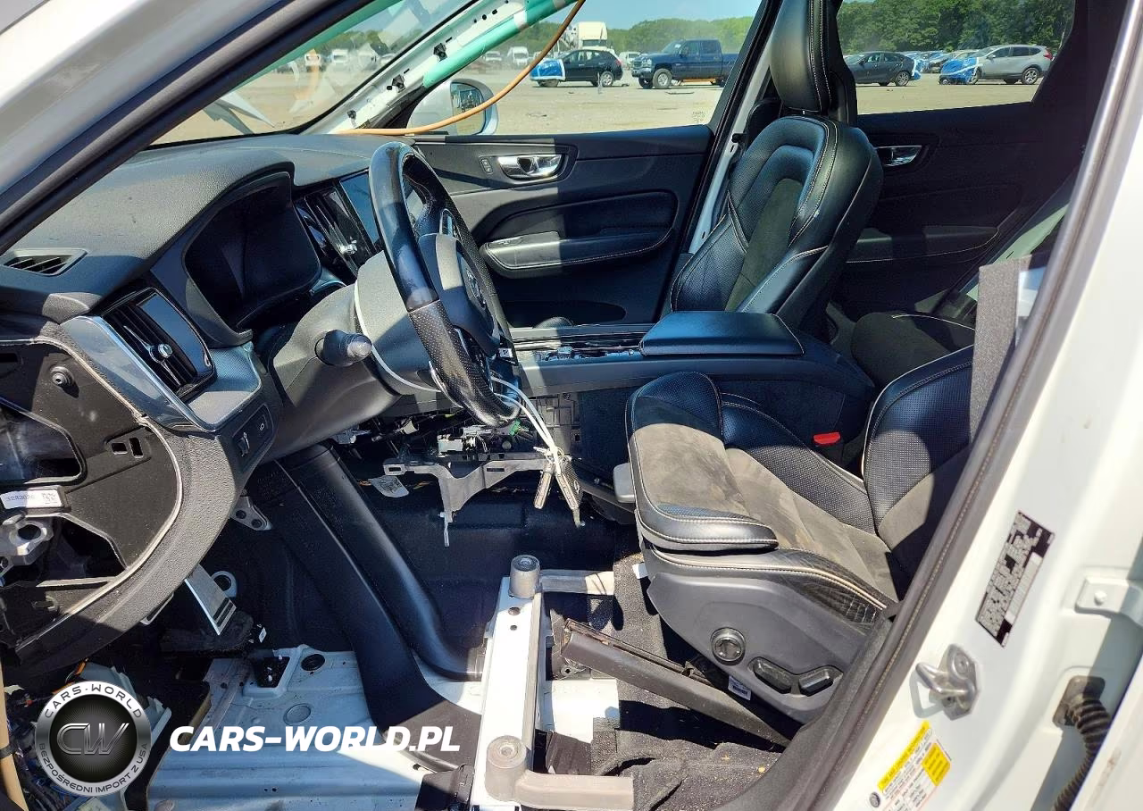 2018 Volvo Xc60 T6 R-Design VIN:YV4A22RM0J1008589 - 7