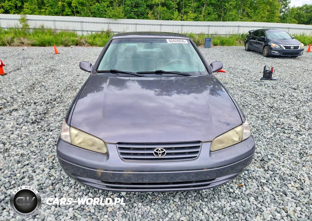 1998 Toyota Camry Le VIN:4T1BG22K5WU857653 - 5
