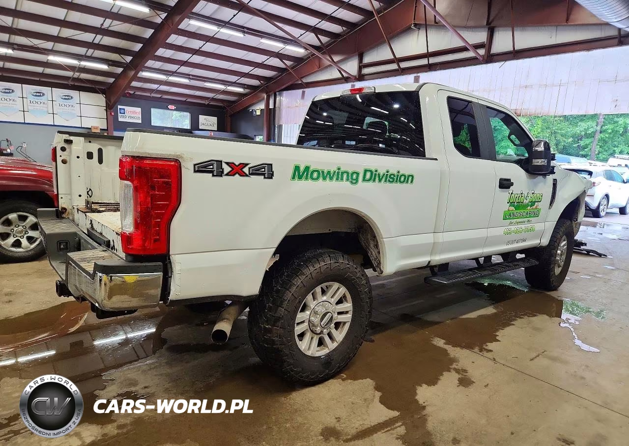 2018 Ford F250 Super Duty VIN:1FT7X2B63JEB14778 - 3