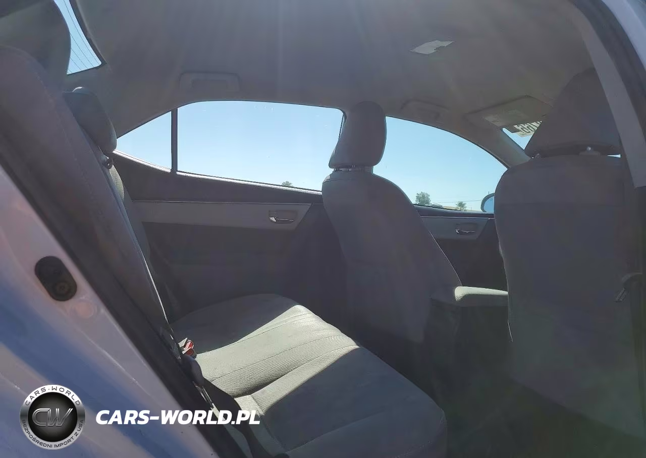 2016 Toyota Corolla Le VIN:5YFBURHE5GP488119 - 10