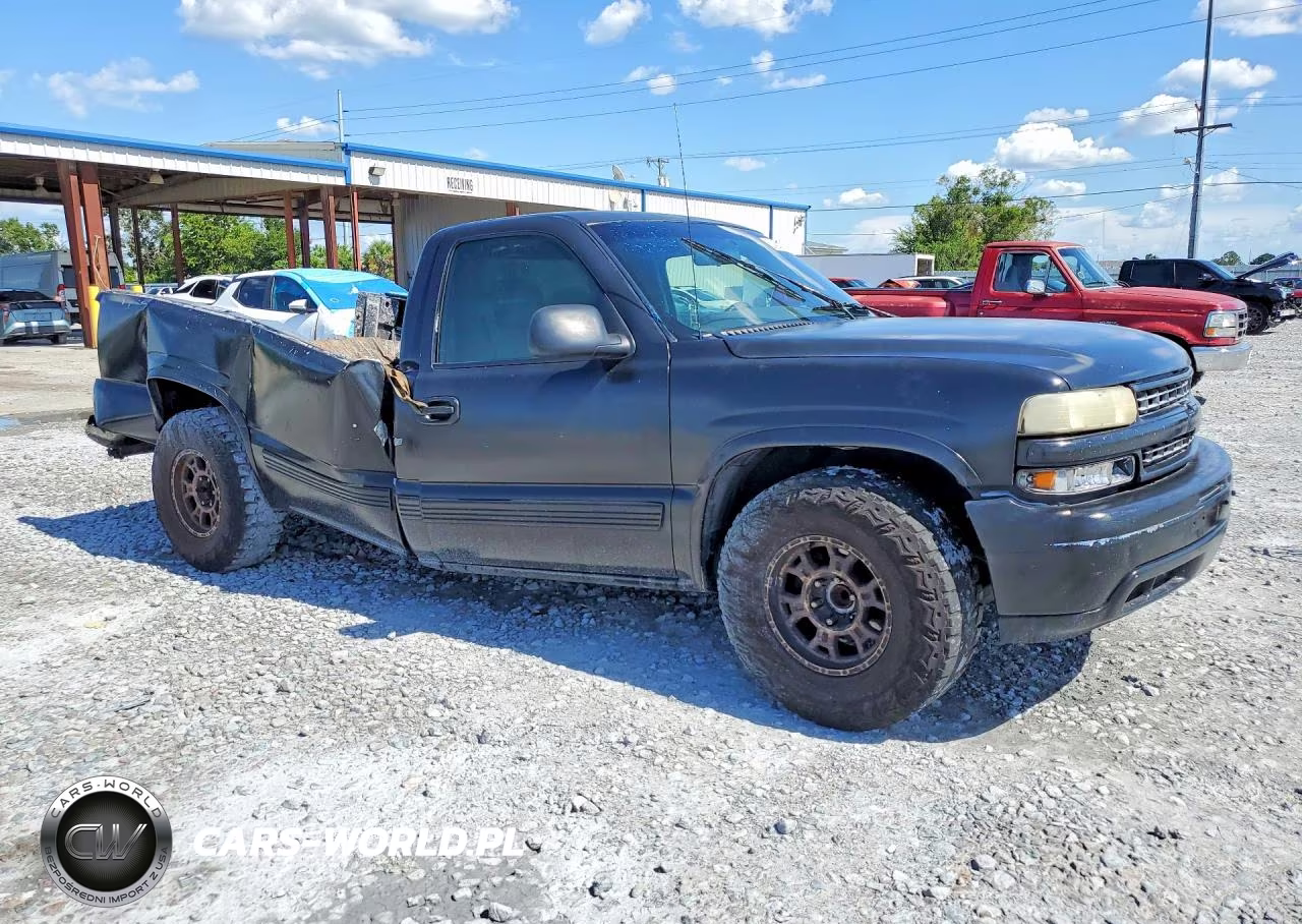 1999 Chevrolet Silverado C1500 VIN:1GCEC14W6XE125907 - 4