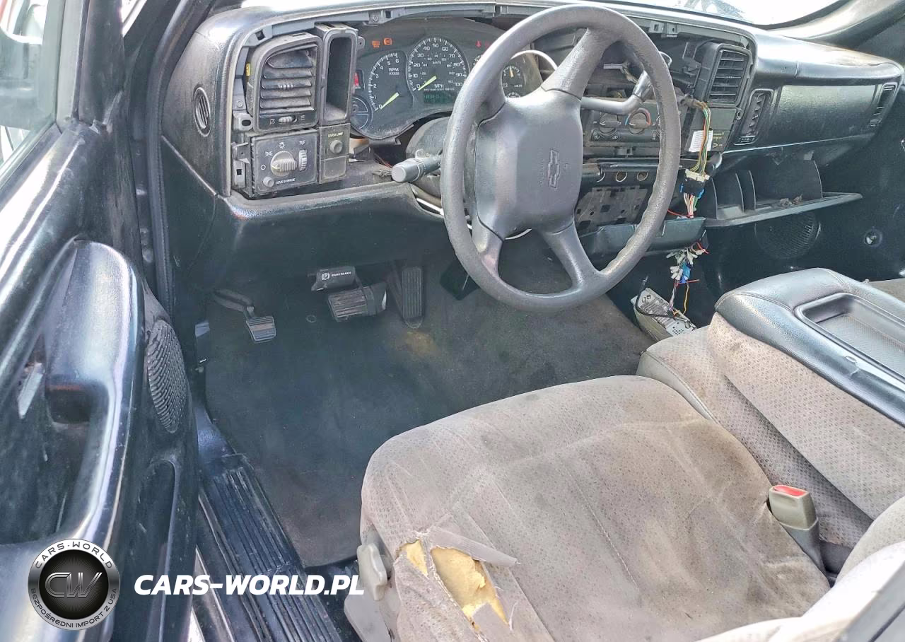 1999 Chevrolet Silverado C1500 VIN:1GCEC14W6XE125907 - 8