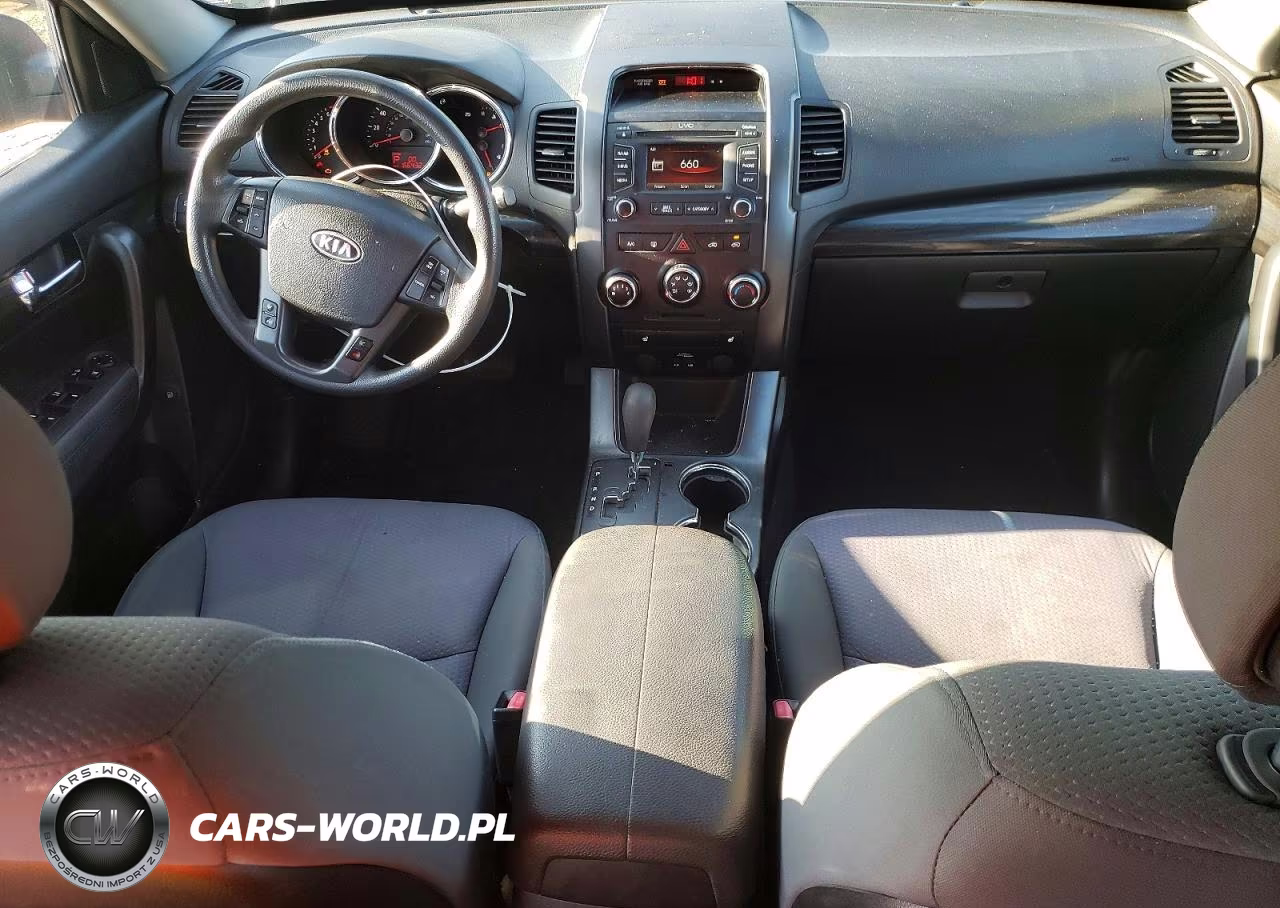 2013 Kia Sorento Lx VIN:5XYKT4A65DG329917 - 8