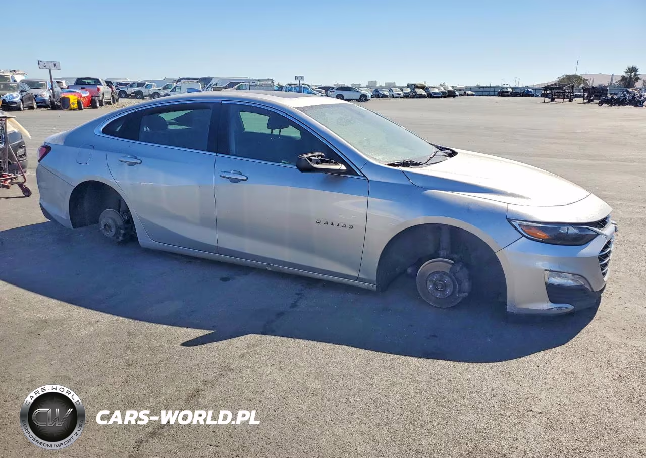 2020 Chevrolet Malibu Lt VIN:1G1ZD5ST5LF012767 - 4