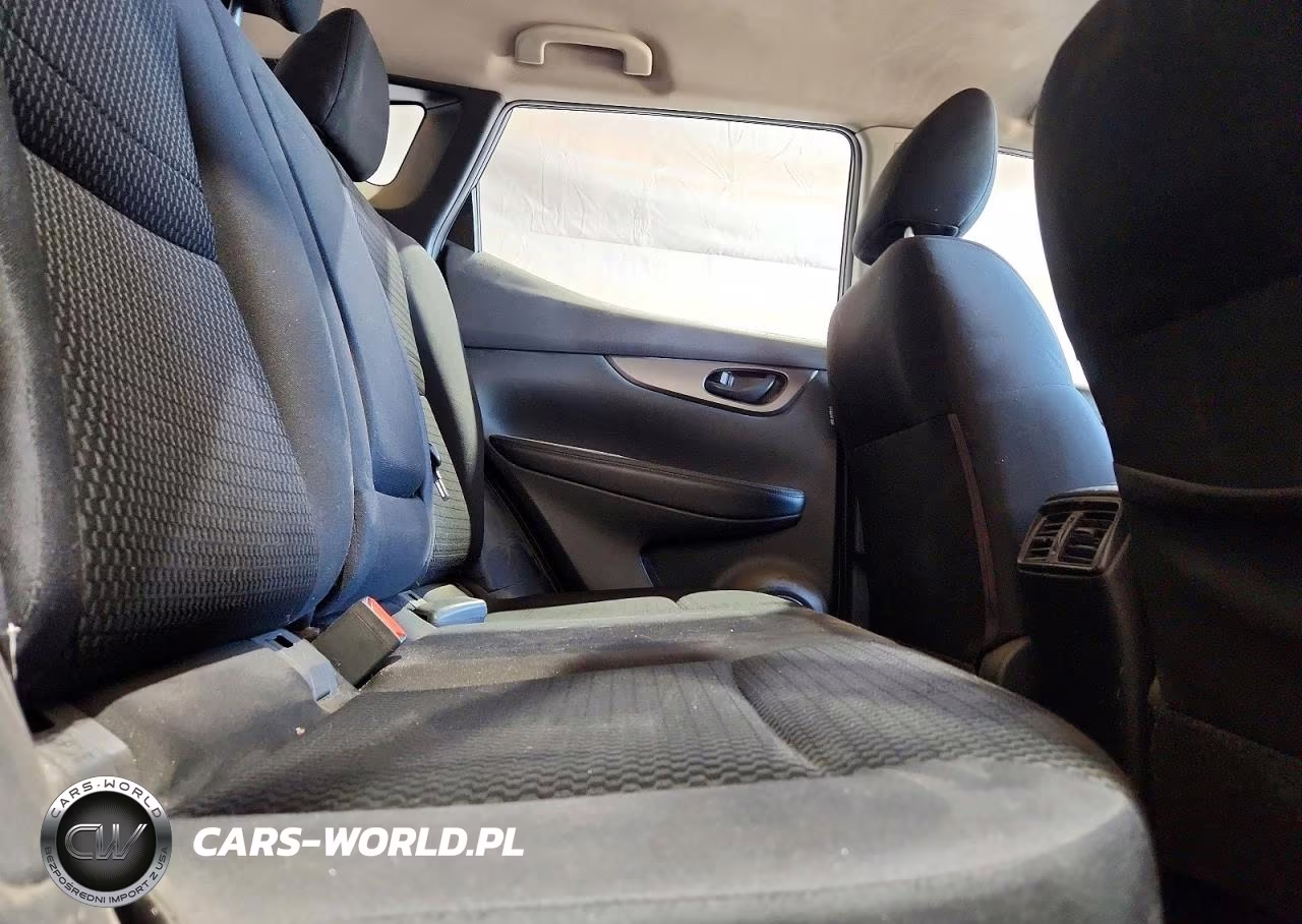 2018 Nissan Rogue Sport S VIN:JN1BJ1CR1JW254212 - 11