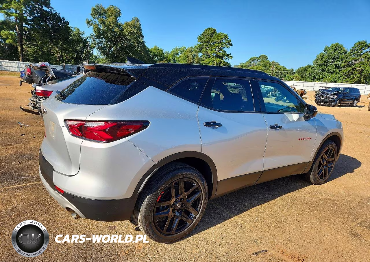 2022 Chevrolet Blazer 3Lt VIN:3GNKBDRS4NS137996 - 3
