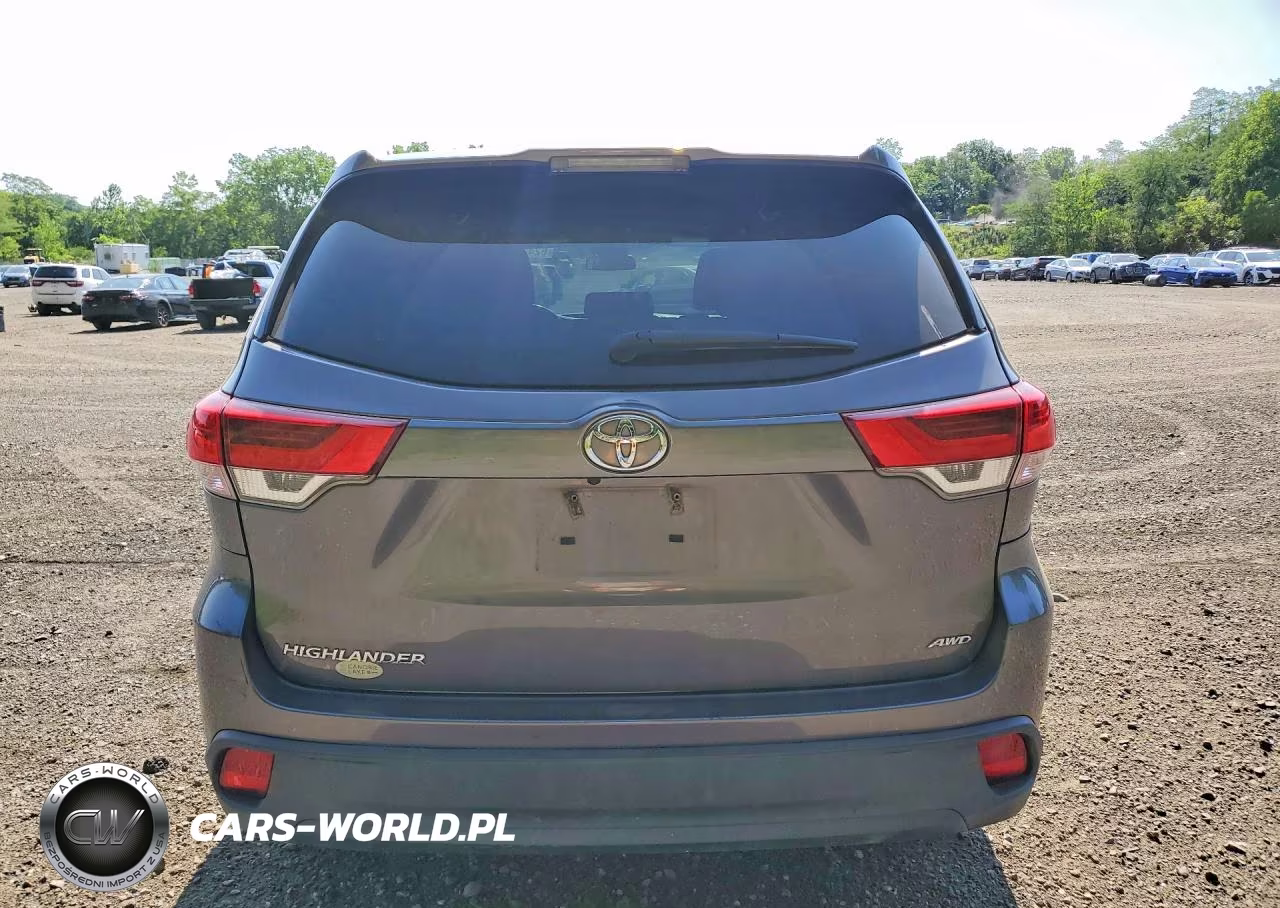 2019 Toyota Highlander Le VIN:5TDBZRFH3KS962468 - 6