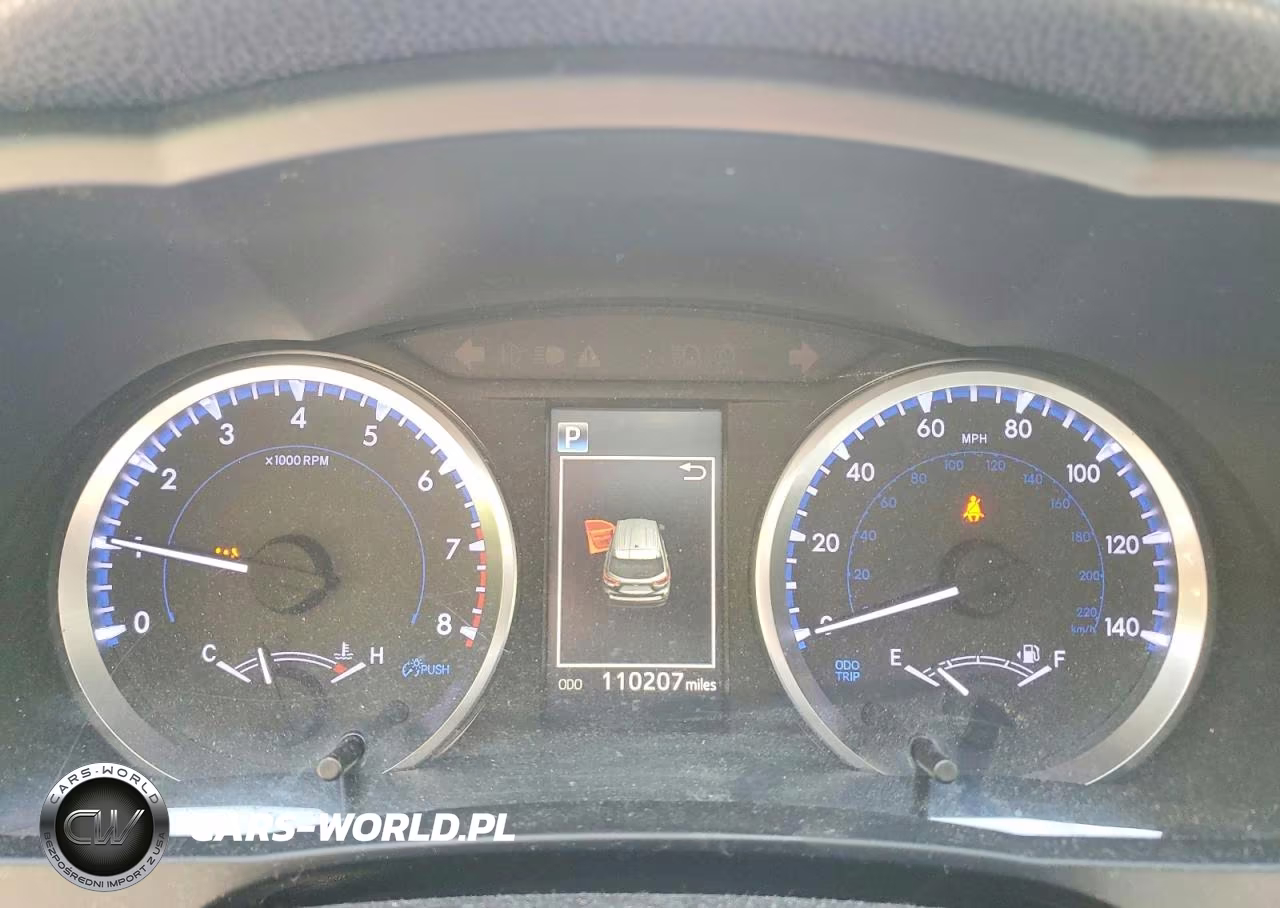 2019 Toyota Highlander Le VIN:5TDBZRFH3KS962468 - 9