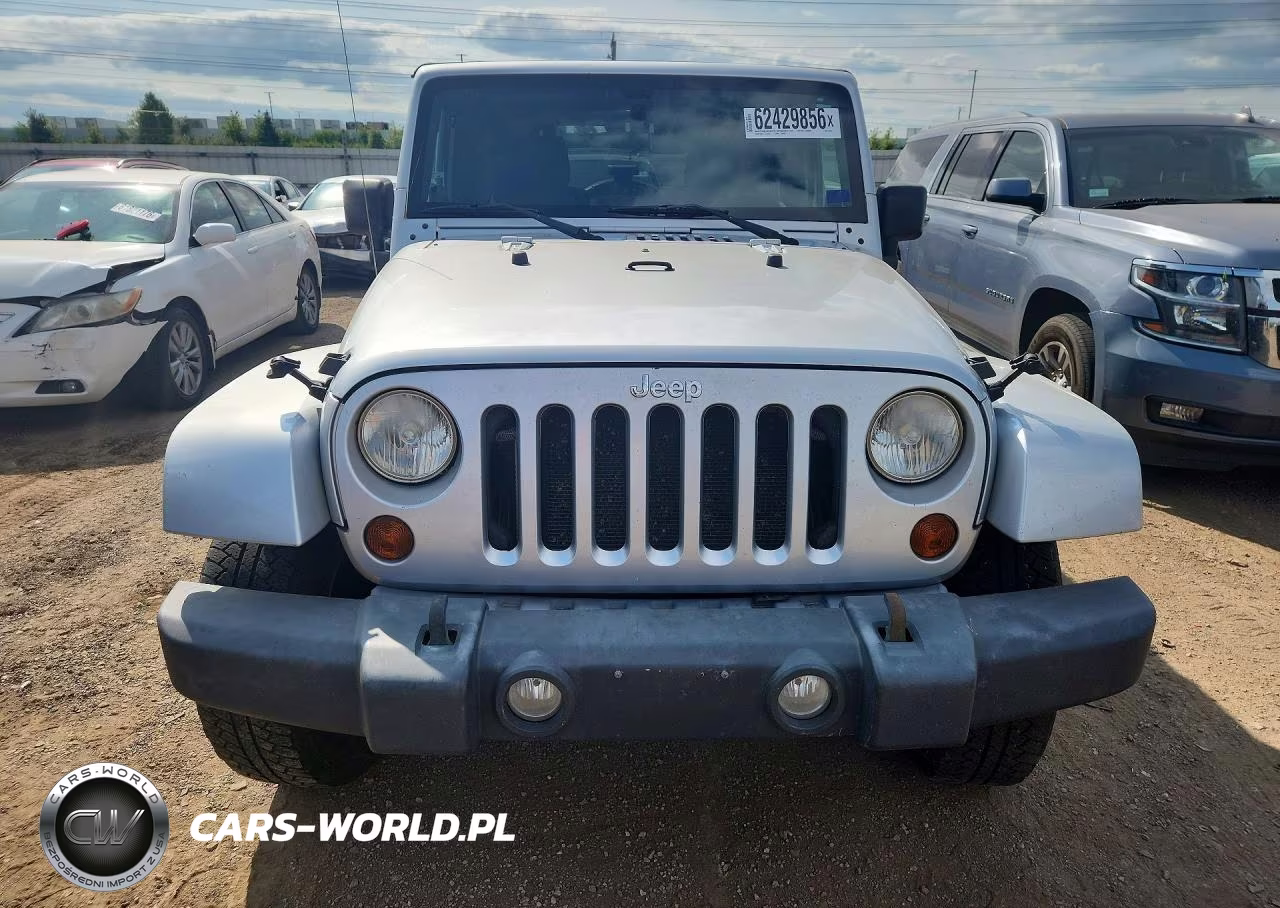 2008 Jeep Wrangler Sahara VIN:1J4FA54158L543422 - 5