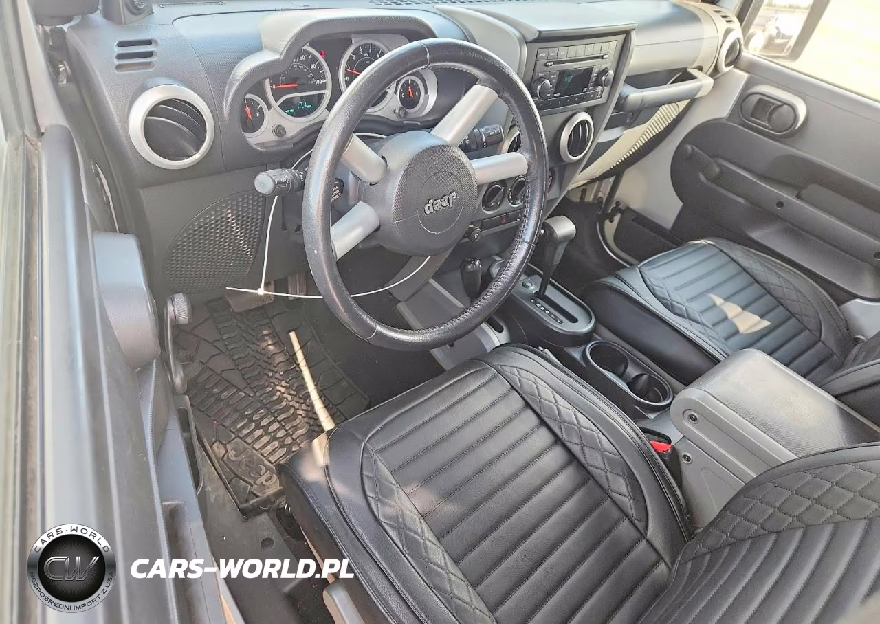 2008 Jeep Wrangler Sahara VIN:1J4FA54158L543422 - 8