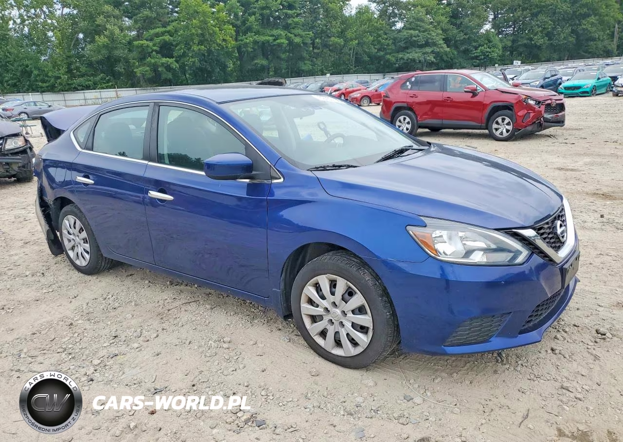 2016 Nissan Sentra S VIN:3N1AB7AP3GY298825 - 4