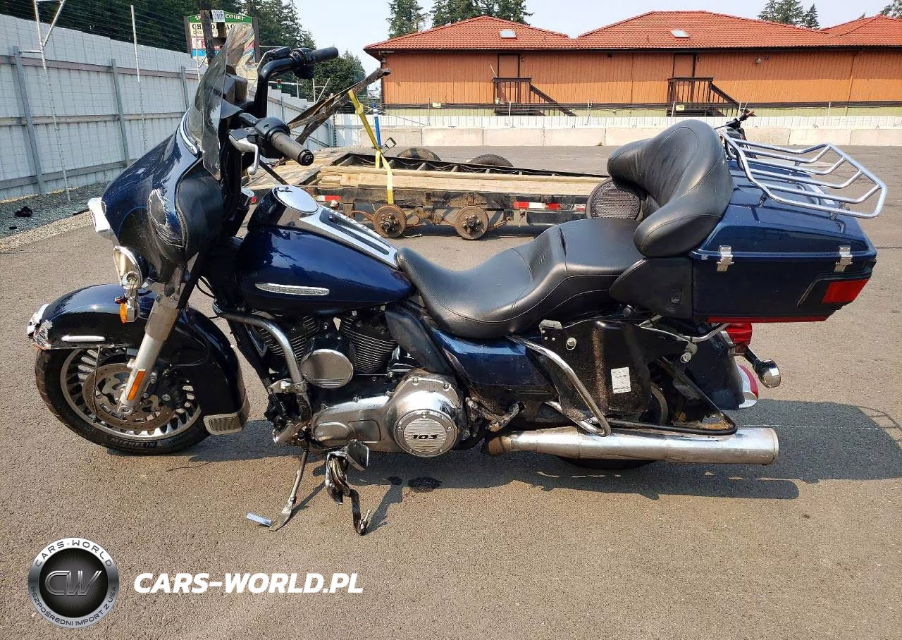 2013 Harley-Davidson Flhtk Electra Glide Ultra Limited VIN:1HD1KEM16DB681594 - 3