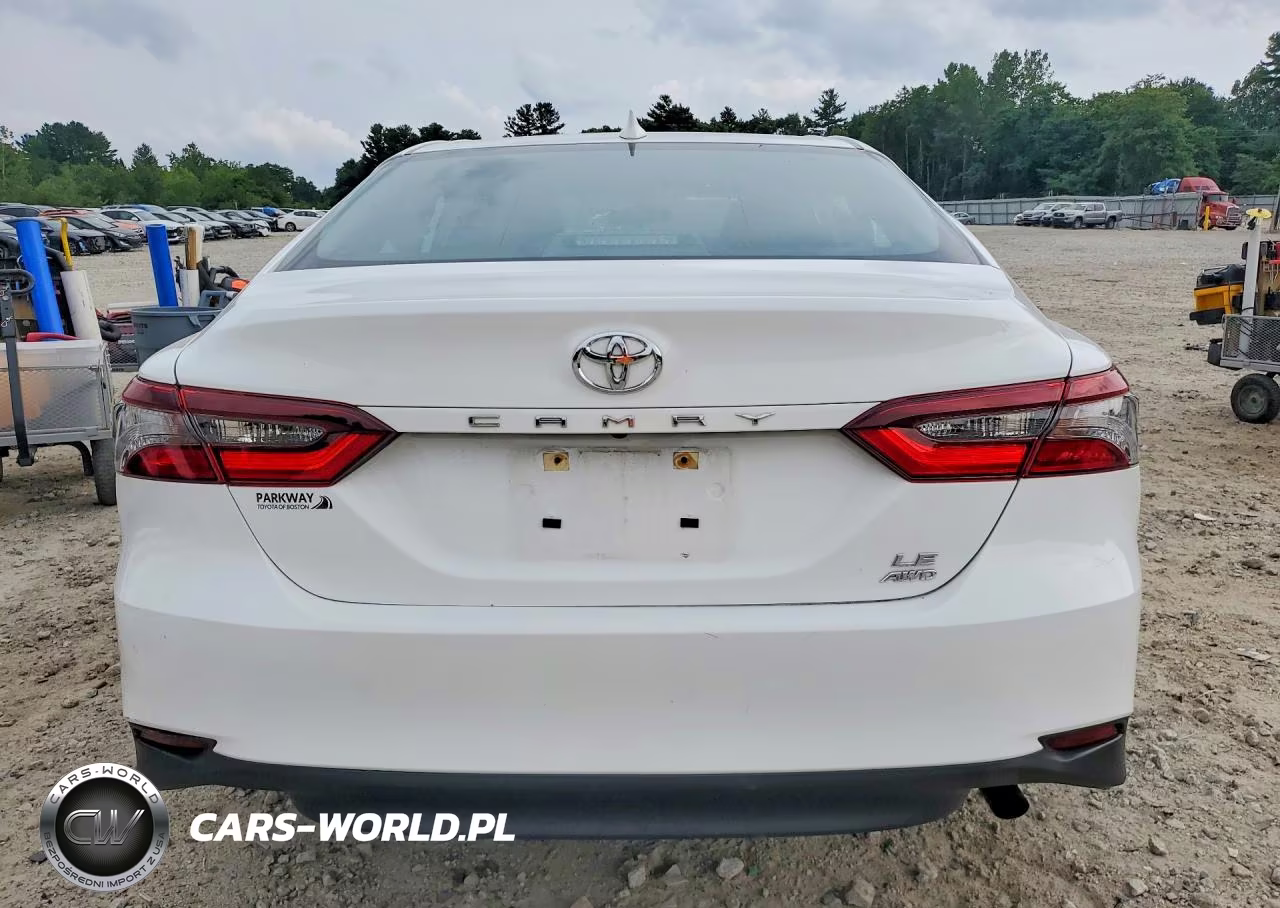 2024 Toyota Camry Le VIN:4T1C11BK2RU112945 - 6