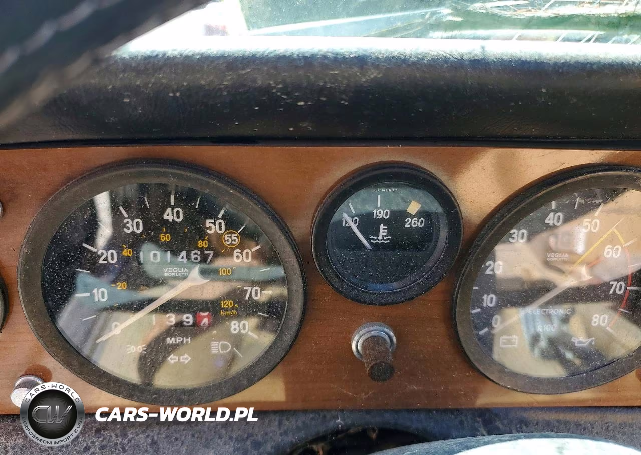1982 Fiat 124 Spider VIN:ZFAAS00B9C5003770 - 9