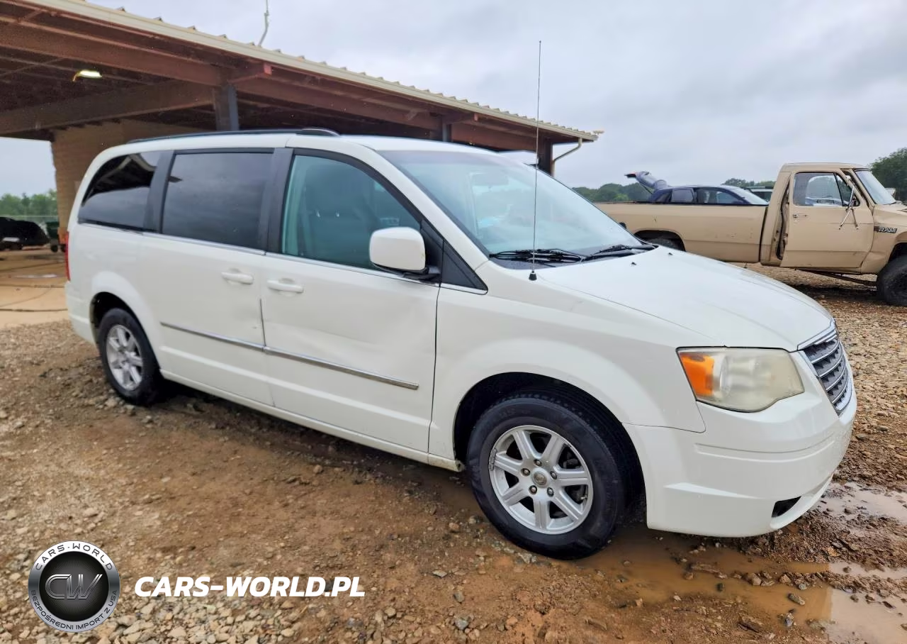 2010 Chrysler Town & Country Touring VIN:2A4RR5D17AR466829 - 4