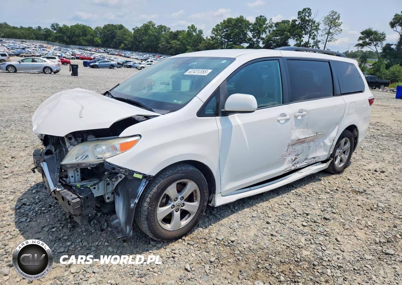 2020 Toyota Sienna Le
