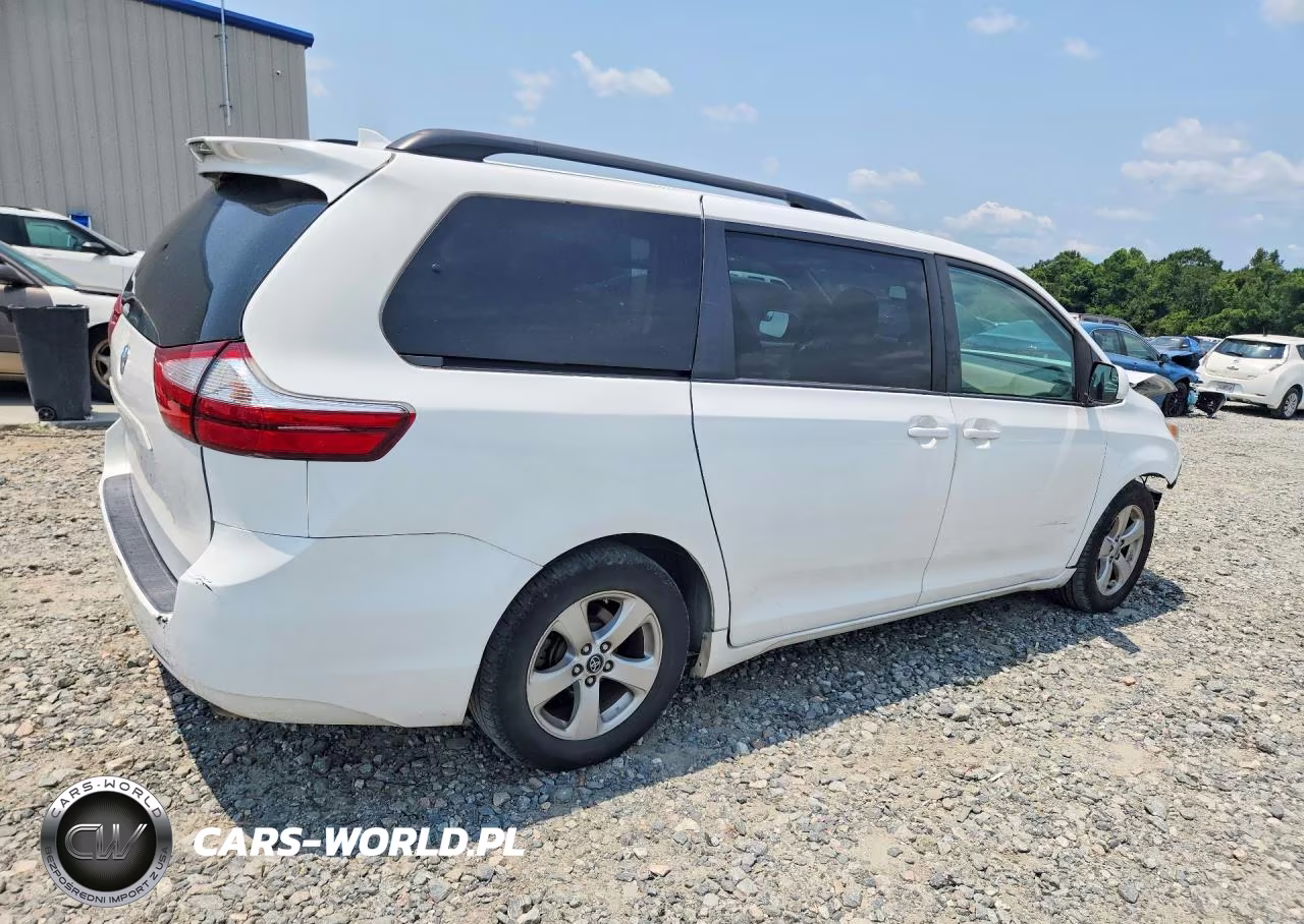 2020 Toyota Sienna Le VIN:5TDKZ3DC8LS023239 - 3