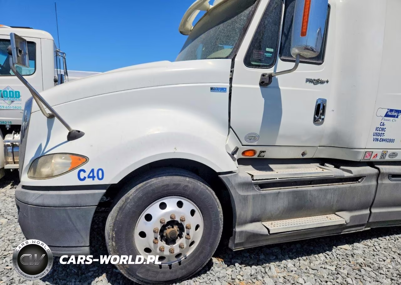 2014 International Prostar - Box Truck VIN:3HSDJSJR5EN492800 - 13