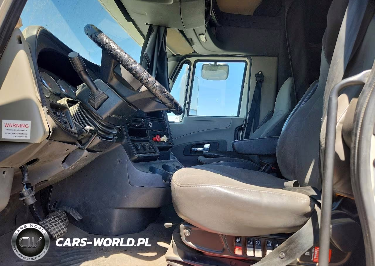 2014 International Prostar - Box Truck VIN:3HSDJSJR5EN492800 - 7