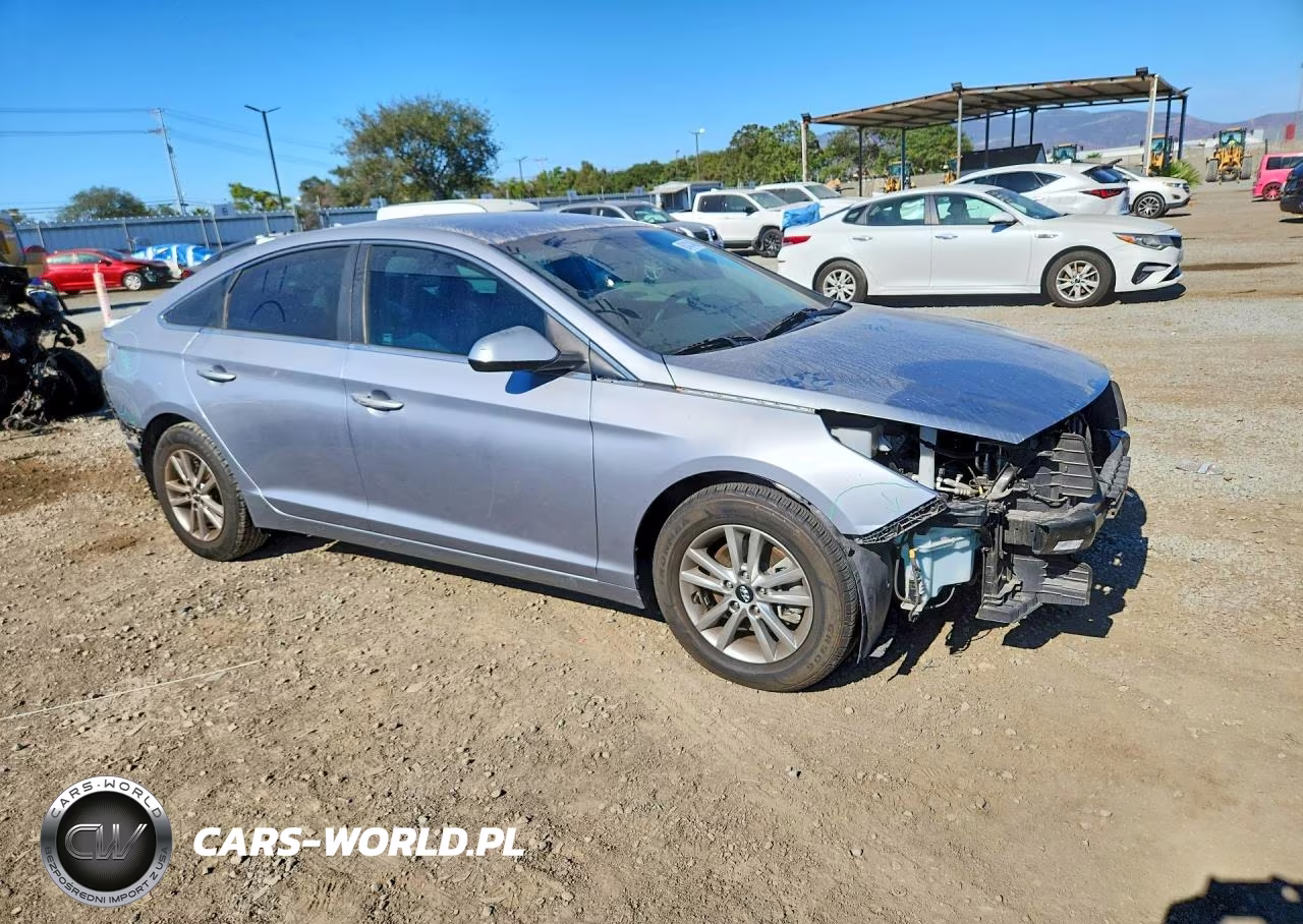 2017 Hyundai Sonata Se VIN:5NPE24AF0HH520241 - 4