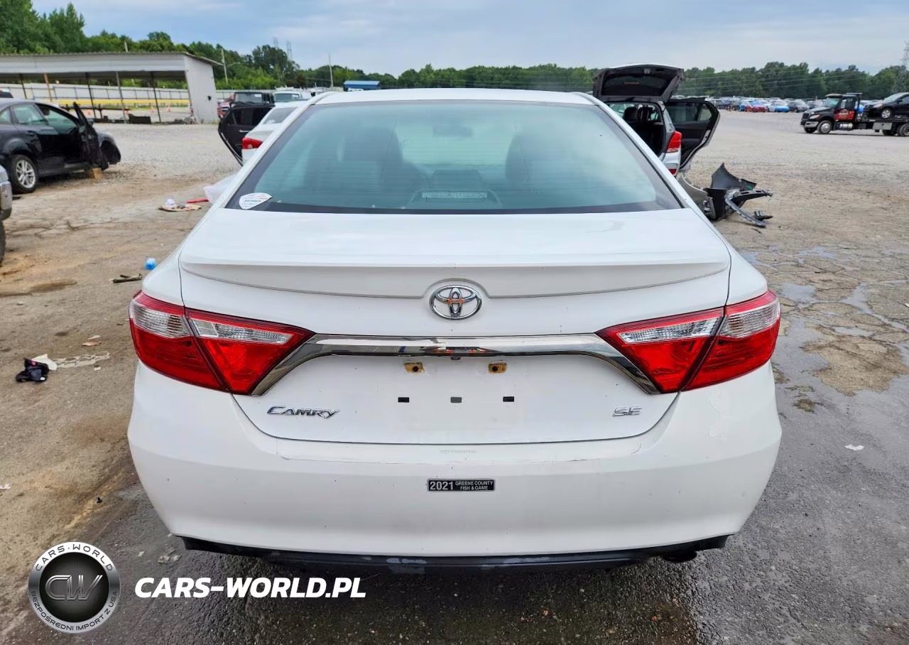 2015 Toyota Camry Se VIN:4T1BF1FK7FU110689 - 6