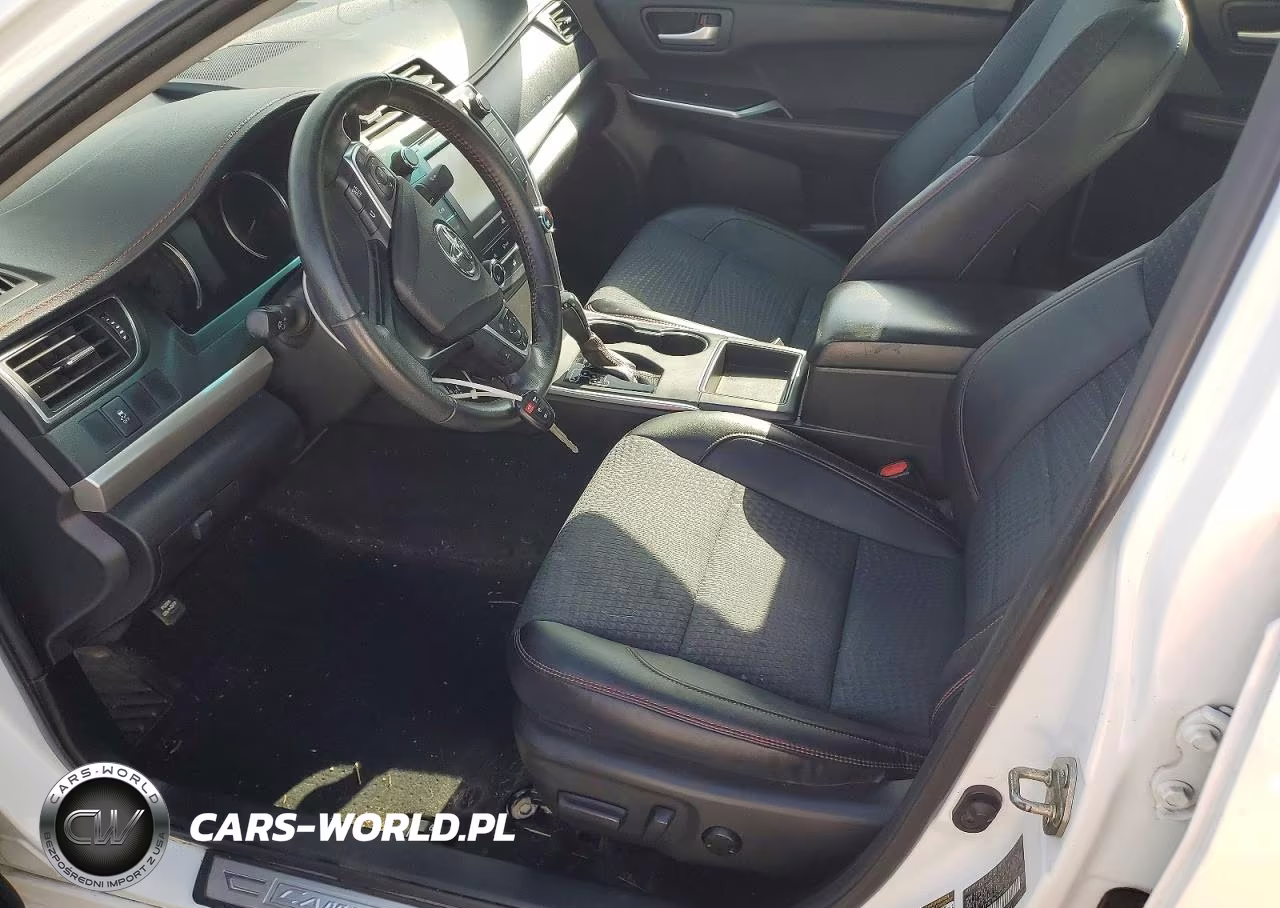 2015 Toyota Camry Se VIN:4T1BF1FK7FU110689 - 7