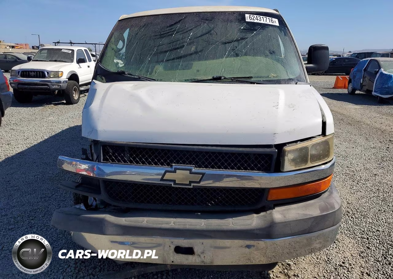 2014 Chevrolet Express G2500 VIN:1GCWGFCA4E1195017 - 5