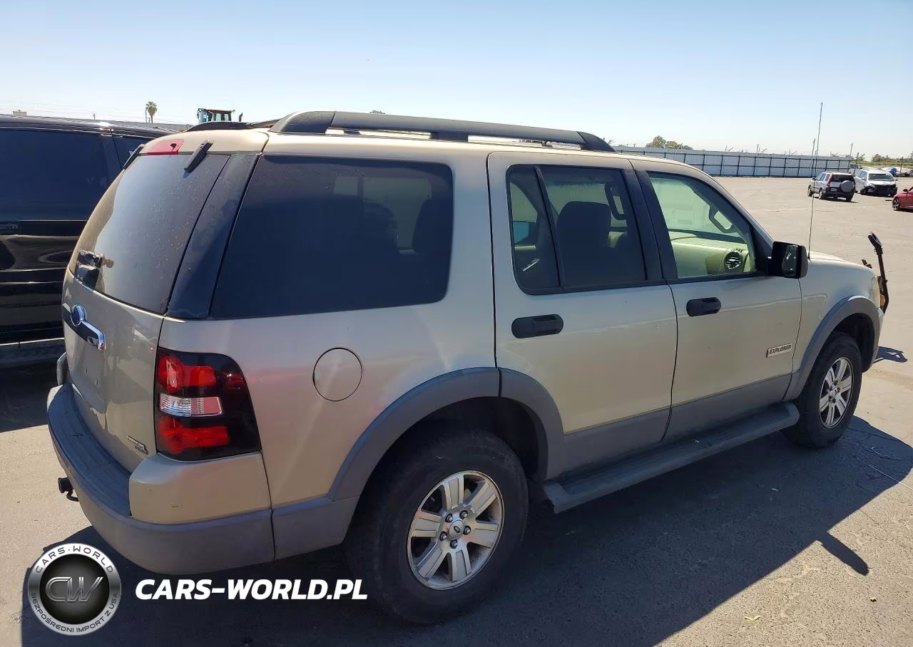 2006 Ford Explorer Xlt VIN:1FMEU73E26UB58802 - 3