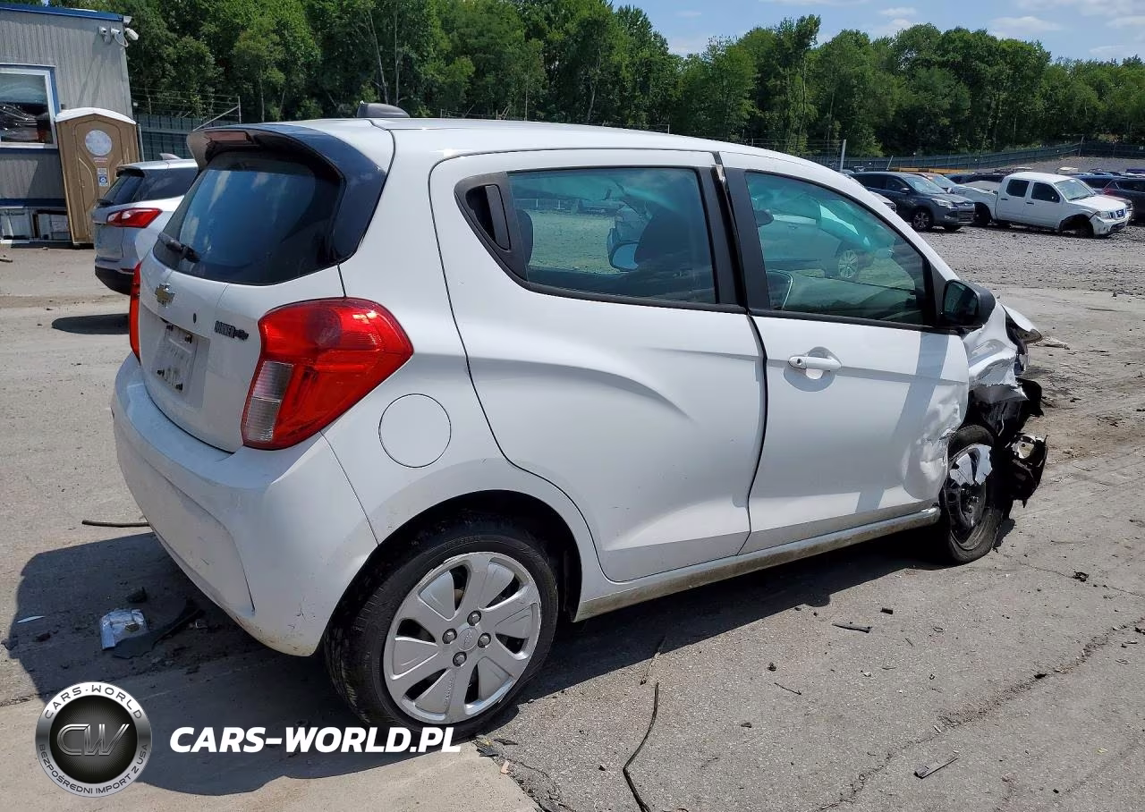 2017 Chevrolet Spark Ls VIN:KL8CB6SA5HC828659 - 3