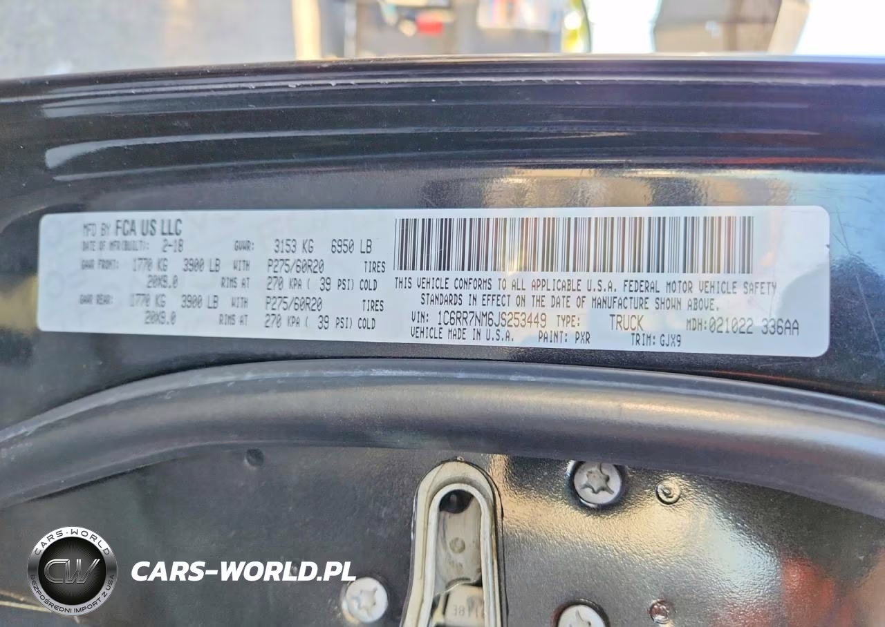 2018 Ram 1500 Laramie VIN:1C6RR7NM6JS253449 - 12
