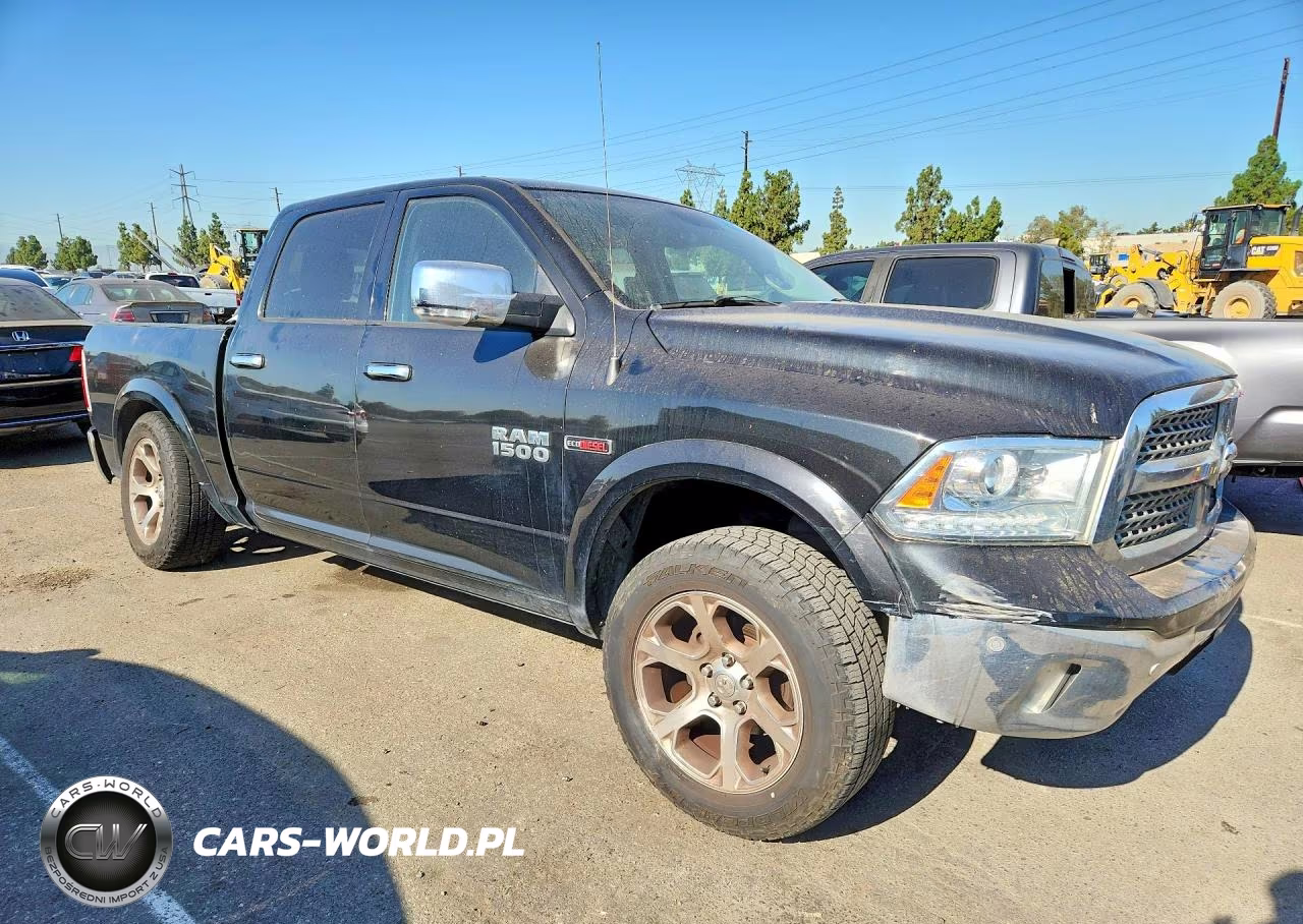 2018 Ram 1500 Laramie VIN:1C6RR7NM6JS253449 - 4