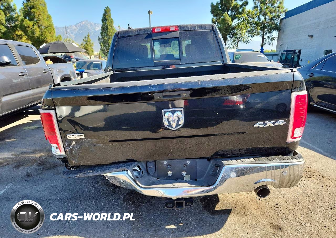 2018 Ram 1500 Laramie VIN:1C6RR7NM6JS253449 - 6