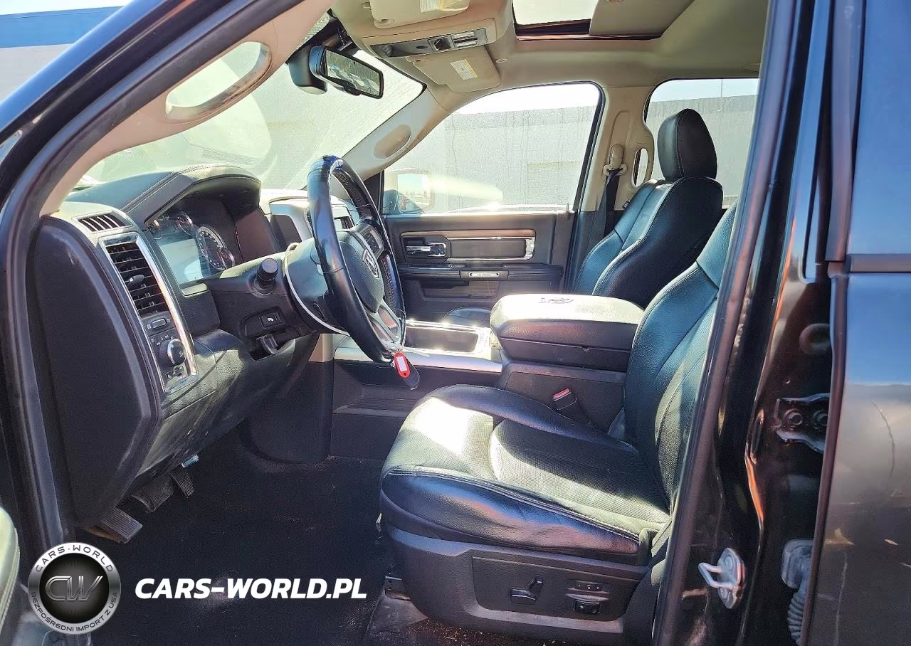2018 Ram 1500 Laramie VIN:1C6RR7NM6JS253449 - 7