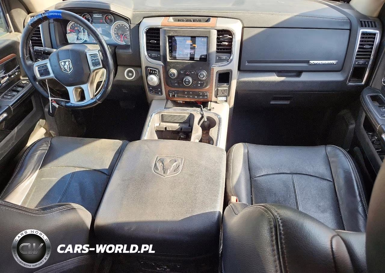 2018 Ram 1500 Laramie VIN:1C6RR7NM6JS253449 - 8