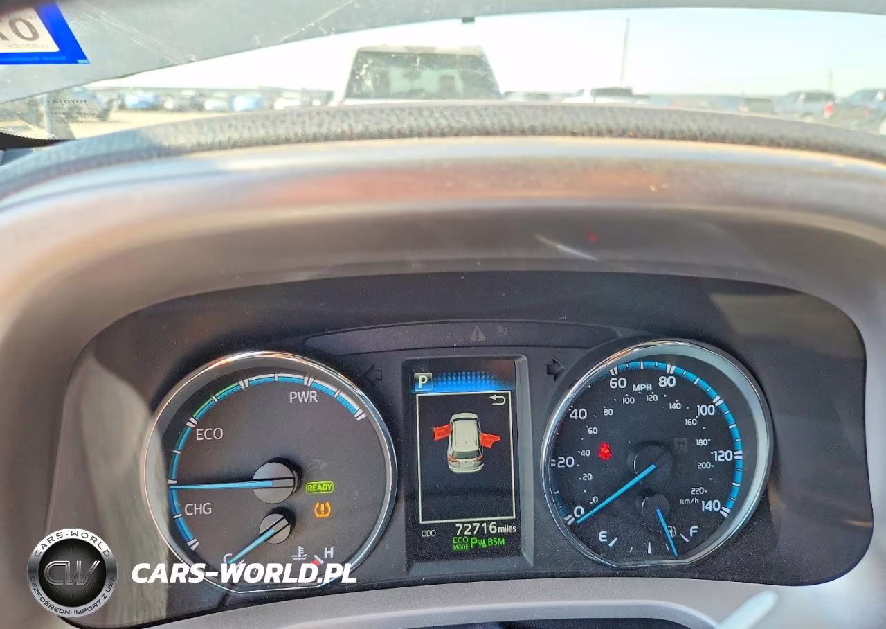 2018 Toyota Rav4 Hybrid Le VIN:JTMRJREVXJD185651 - 9