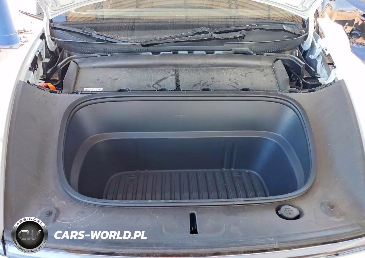 2026 Tesla Model Y VIN:7SAYGDEE2TF345792 - 11