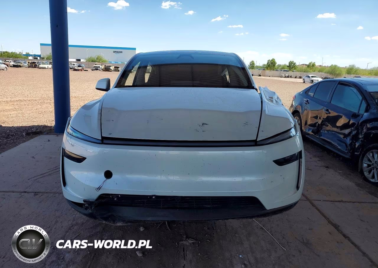 2026 Tesla Model Y VIN:7SAYGDEE2TF345792 - 5