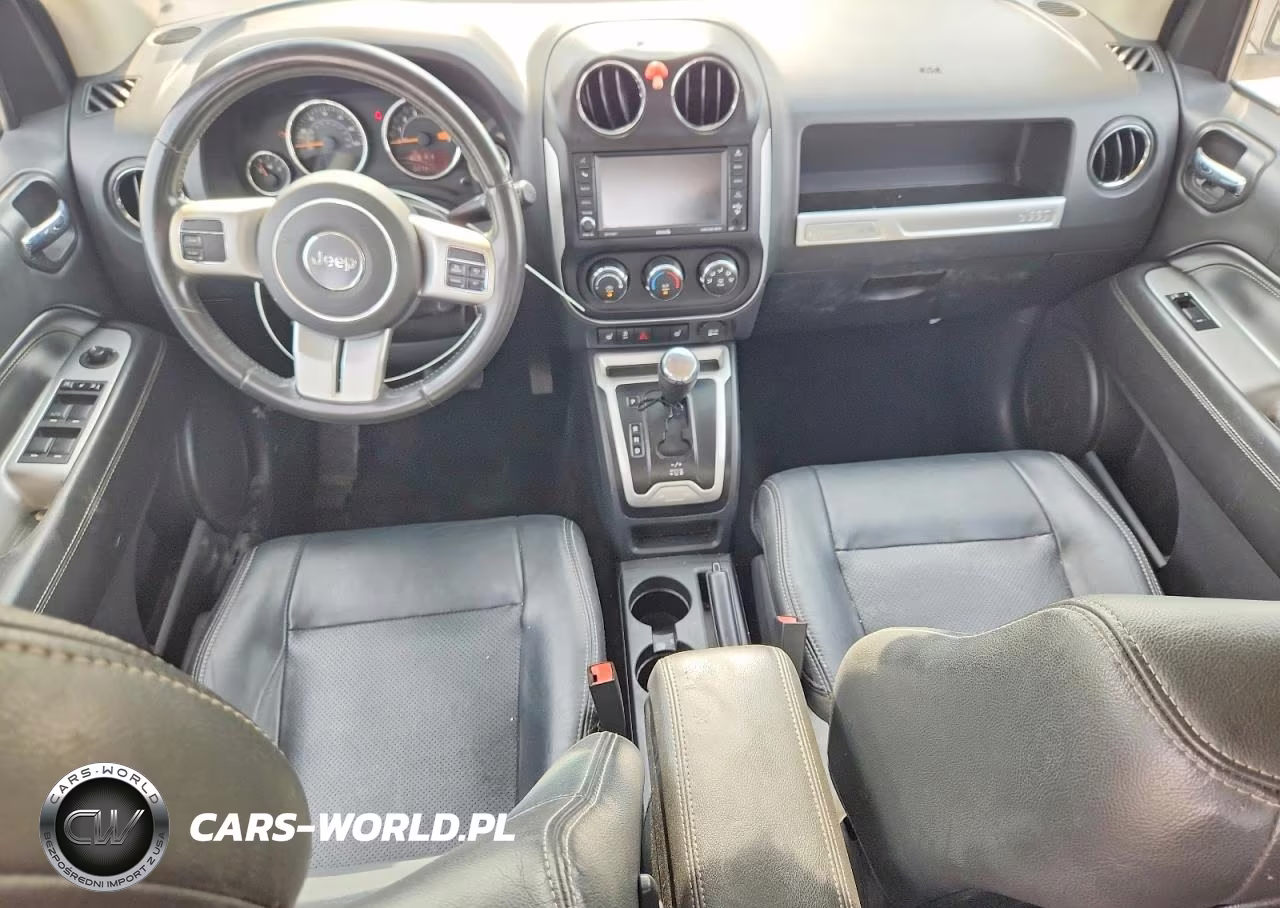 2015 Jeep Compass Latitude VIN:1C4NJCEA7FD373270 - 8